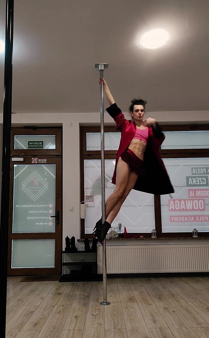 Medi Voi: Questo è il piccolo bonus di danza