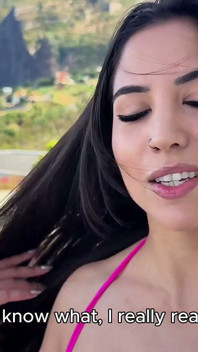 Bikini instrucciones de paja junto a la piscina - semen en toda mi cara