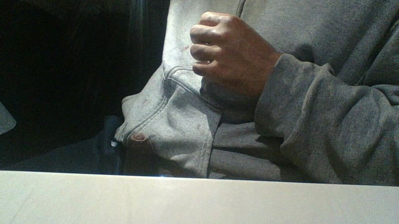 AlexAlejandro13: Mult lapte pe masă