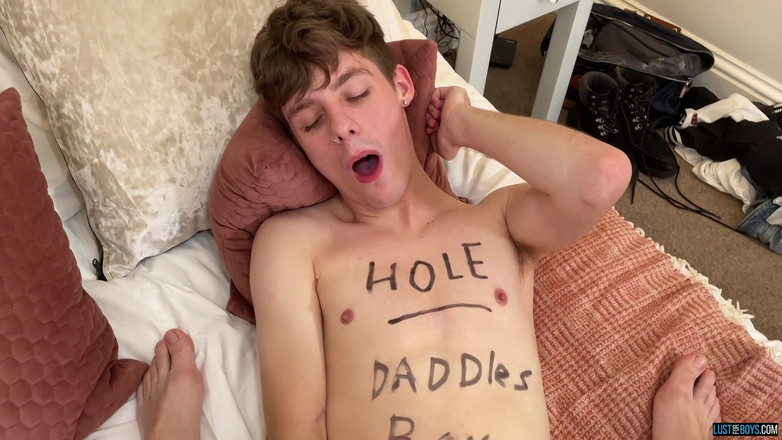 Lust for boys: Leo je ošukaná v gangu - část 4