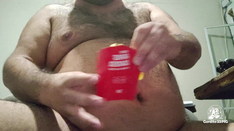 Gordito33PIG: Mâncat, eructat și masturbare