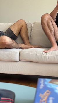 Un pote hétéro aide à