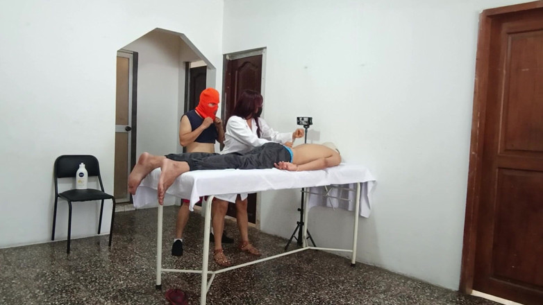 Goky: Pijat dan ngentot di saat yang bersamaan