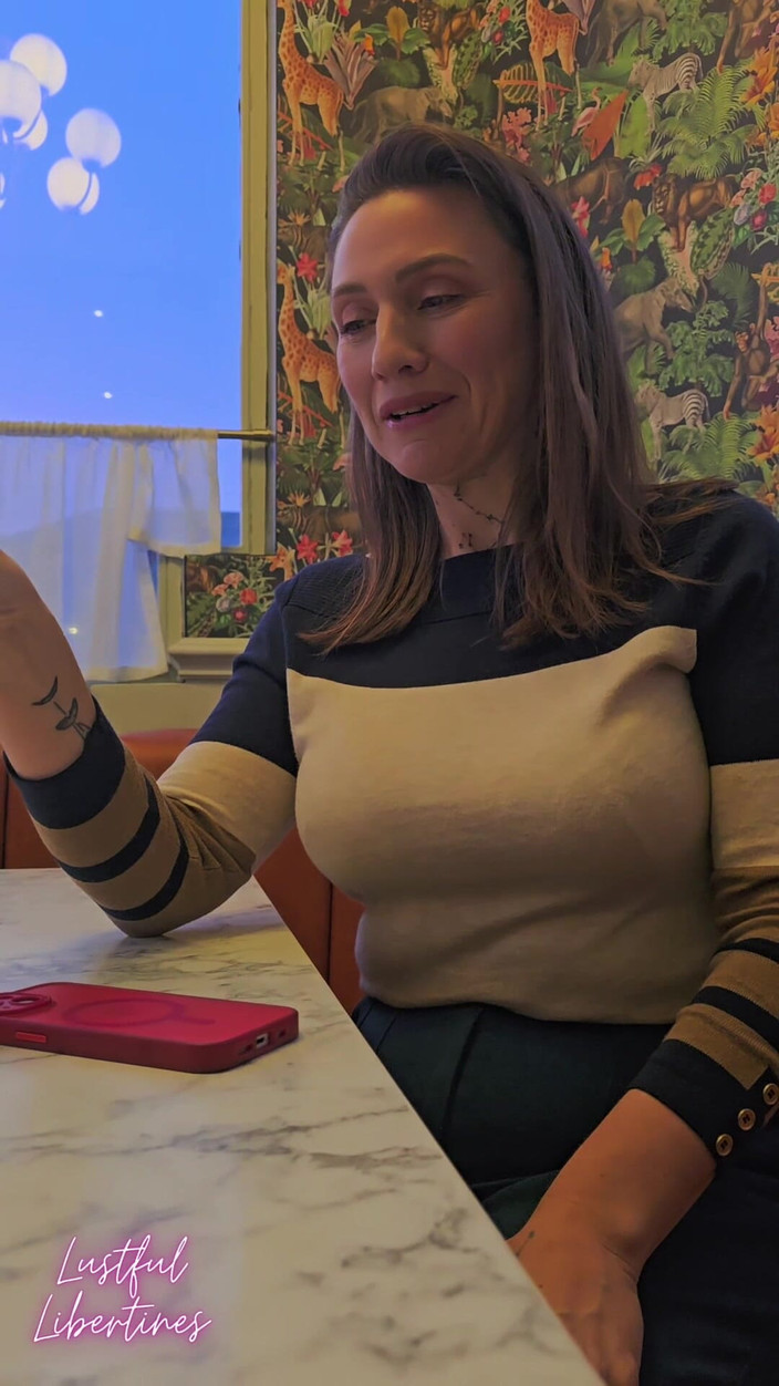 Lustful Libertines: Saya tidak pasti bahawa rakan sekerja saya menghantar videonya kepada...