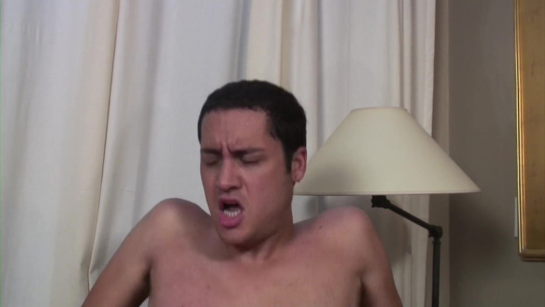 Male Dream: Un mec gay sexy chevauche la bite de son copain