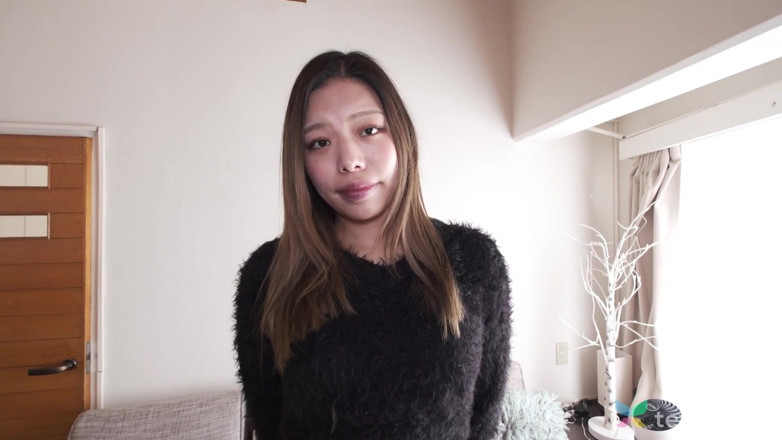 Tenshigao: Estudiante alta Megumi Nakano en su primera escena porno