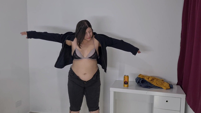 Alice H: Отрыжка и растяжка