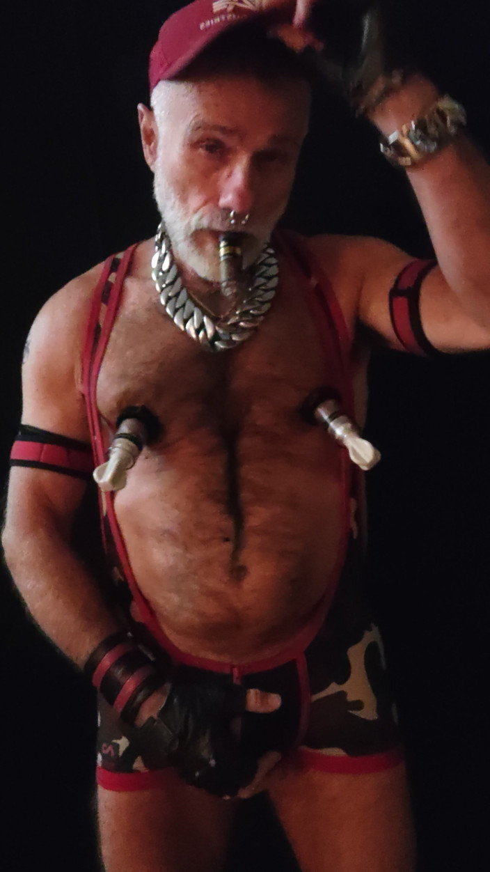 MusclesCigarsFFPig: 흑인 대물에 따먹히는 거유 밀프