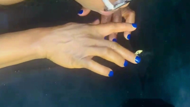 Maeling: Condamnată în camera ei de gazare - fetiș anal, intens cu cur