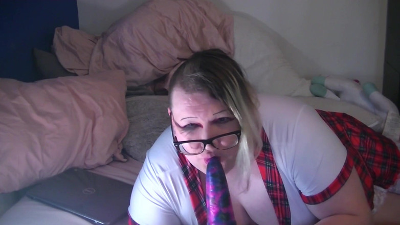 Roxxie rae page: ゴスガールが恋人をしゃぶる