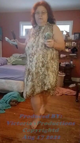 BBW nurse Vicki adventures with friends: Bom dia, vestir e cuidar dos dedinhos parte 1