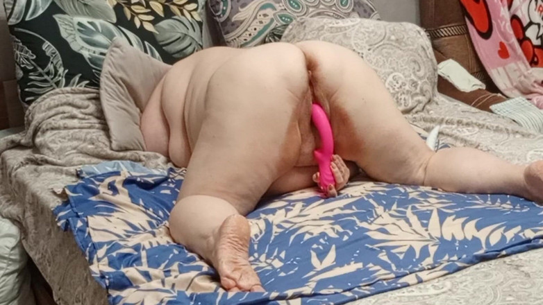 Zona901: Komşu seks yapmadan önce amına mastürbasyon yapıyor