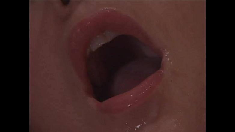 Shemale World: Http://94.228.219.227/videos/170725%20-%20vintage/dvd%203109%20-%20club%20trans%20fashion_scene_01.mp4