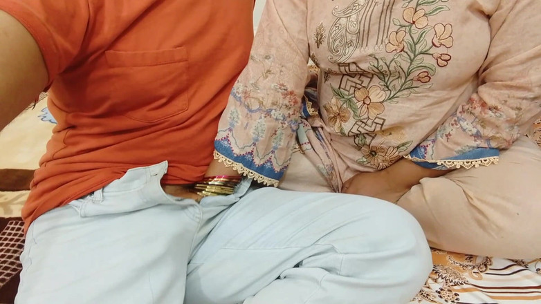 QueenbeautyQB: Teman wanita jemput ke rumah dalam ketidakhadiran ibu bapa