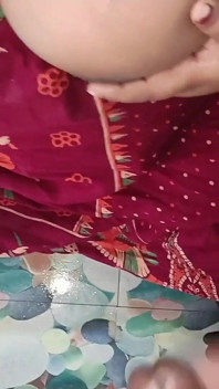 Fute-o pe iubita mea indiană în compilație cu orgasm la baie