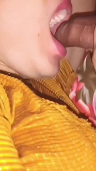 18 ปี สาวหีตอด แอบเย็ดมือใหม่