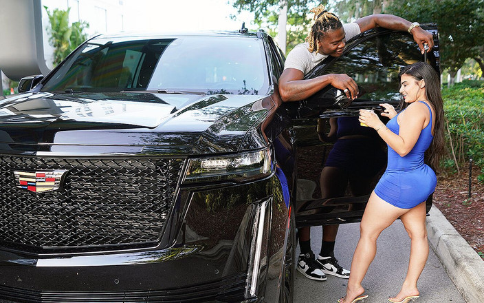 King BBC Official: Pantat latin besar Michelle Martinez dikongkek dalam Escalade