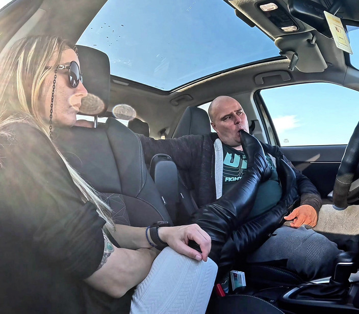 Mistressyammyboots: My Boots - locul lui este în praf dedesubt