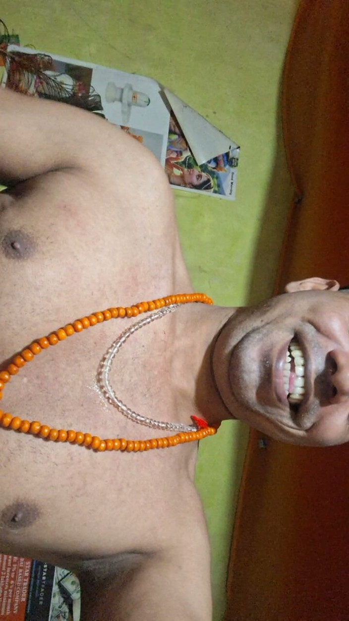 FantasticThampuran41: My Age 41 Iike White Beautiful Young Ladies for Hot Fun