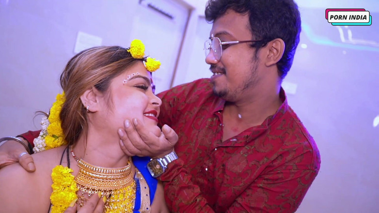 Porn India Studio: Romantický žhavý svatební noční sex s manželem