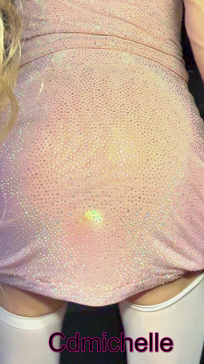 Crossdressers Cd Michelle wearing sexy lingerie: Cdmichelle Karısının Benim Için Seçtiği Seksi Elbise Giyiyor Thje Thrif...
