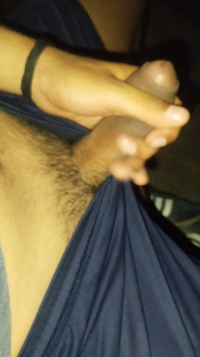 AlexAlejandro13: 내 음경 피부가 미끄러지는 것