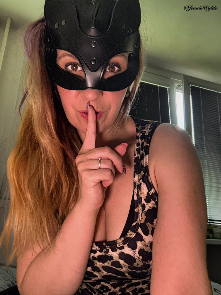 Jeanie_Wylde: โชว์ชุด