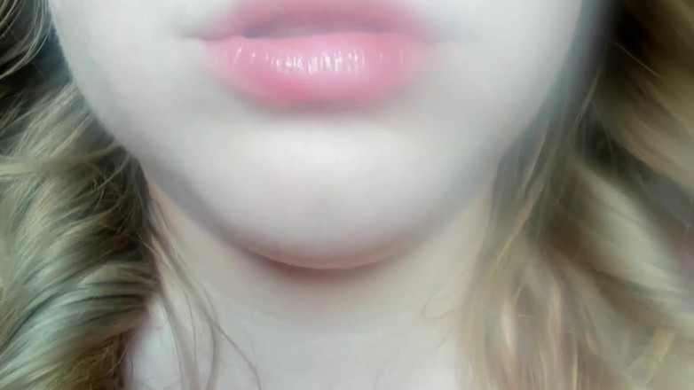 Julie_Bliss: Julie Bliss - géante