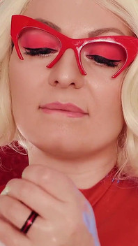 Asmr: Winylowe rękawiczki nitrylowe (bloger Arya Grander w lateksowym gumowym kostiumie na Halloween)