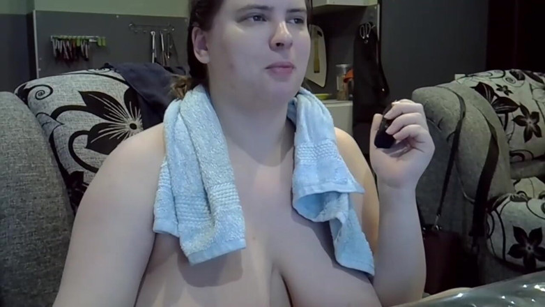 LINDSEY593: Cycki, brzuch, palenie Vape