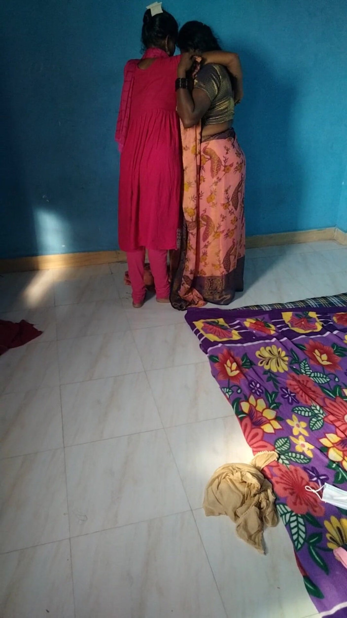 Tamil lesbian: Przypadkowa rozmowa rogacz para
