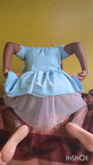 Sexyjayla254: Crossdresser pokazuje ci jego tyłek i penisa