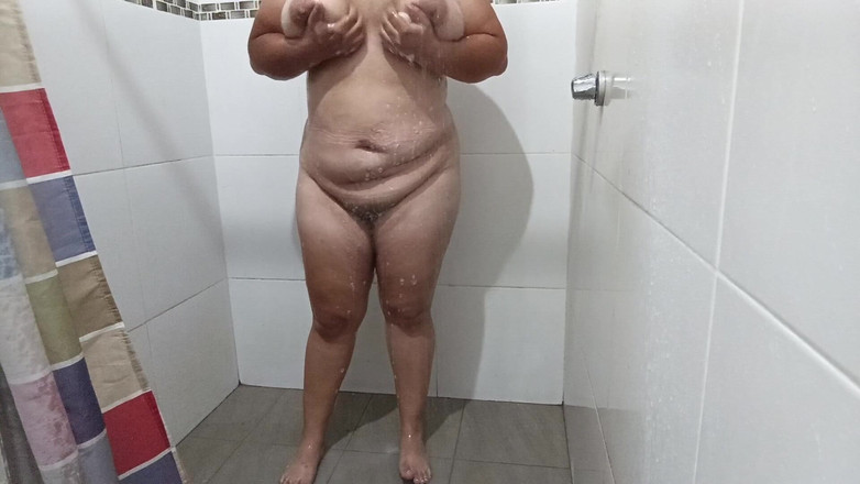 Stepmom_with_big_tits: What a Delight of a Body This Sexy Girl Has...