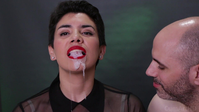 TheArtOfCum: Gorąca sperma kapie z ust