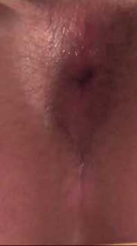 Video esclusivo senza preservativo: una coppia gay sexy ed arrapata ama squirtare e scopata anale