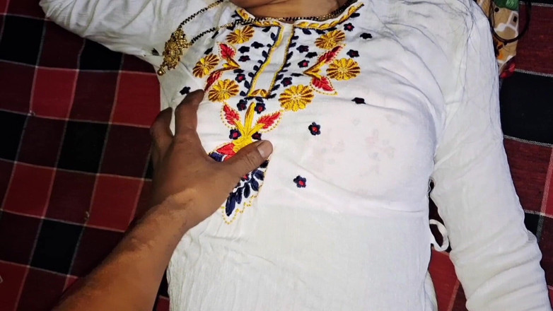 Shima kumari44: Desi Local Bhabhi dan Devar Video Seks Luar Panas, Video...