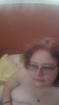BBW spielt mit ihrer muschi und lutscht heiße, schlampige schwanzlutschen!