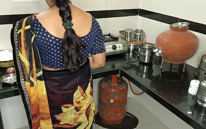Sexy Komal: I Can't Get Fucked in the Kitchen