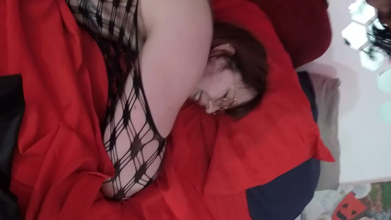 Smash Thots Films: Saya menghancurkan pawg ginger Hannah Grace. Pancutan mani dalam adegan...