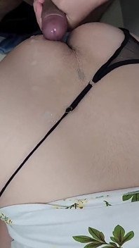 Cumming on a Big White Ass