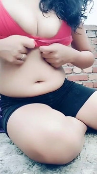 Hintli kız seksigirlrin ilk x video