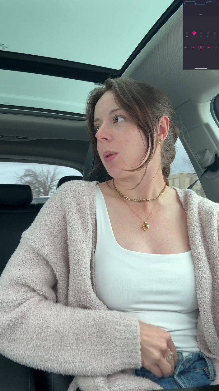 Nadia Foxx: Orgazm w Tim Hortons Drive Thru!