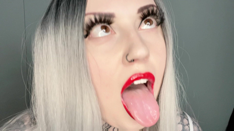 Miss Valentina: Runka över mitt ahegao -ansikte
