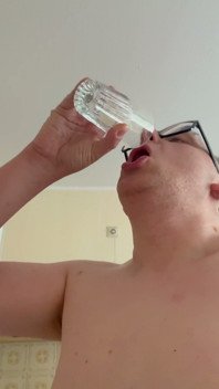 Masturbación Con Polla Grande Y Semen