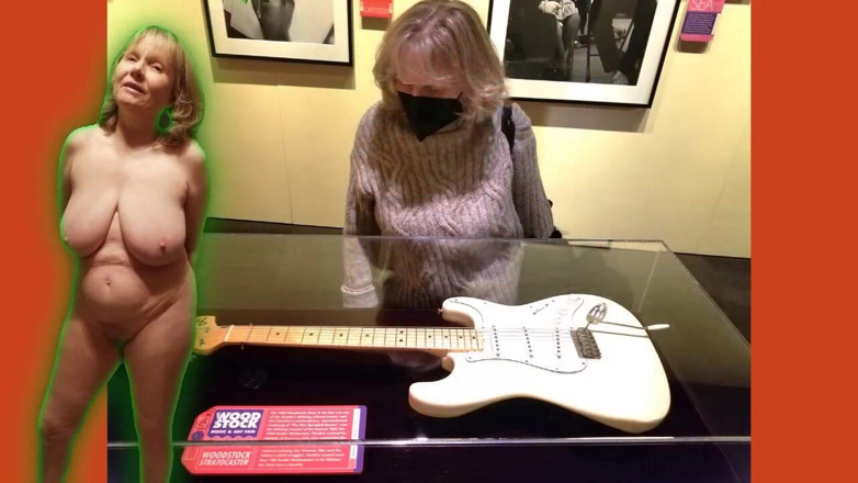 MarieRocks: Real GILF, best body