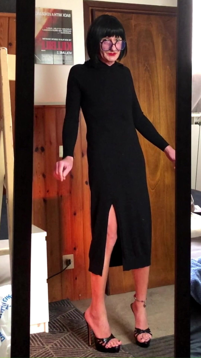 Andreina Naty: Chůze testuje na velmi vysokých podpatcích