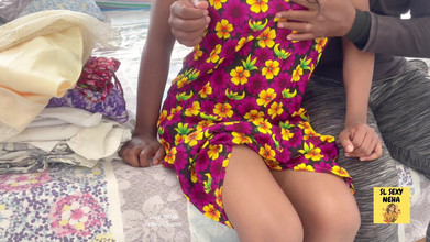 Aathiyaa: Istri toket kecil sri lanka dengan pantat bahenol yang lagi...