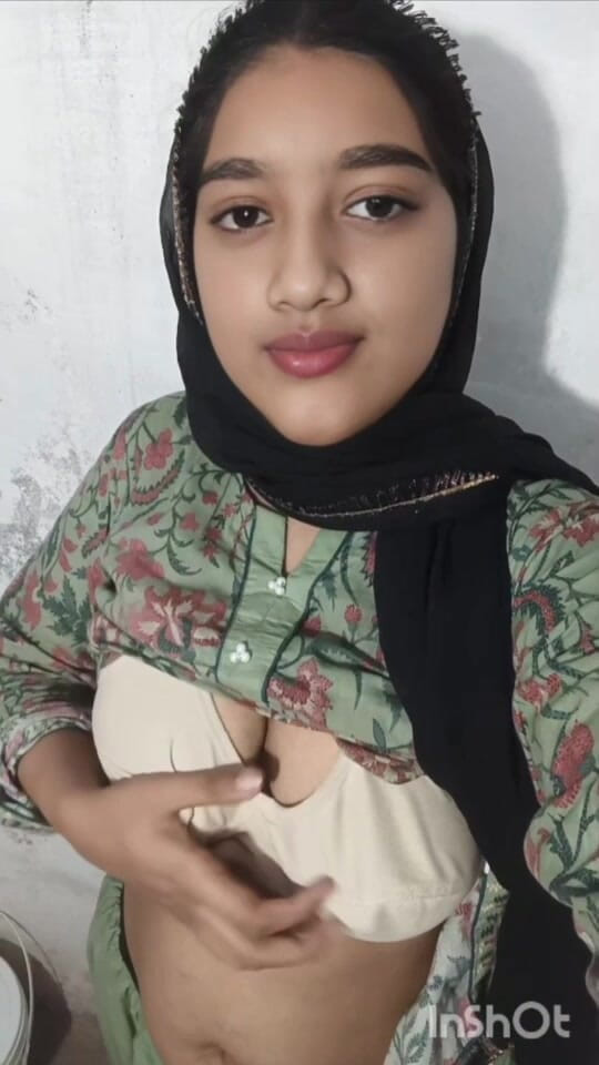 Naughty_Sana: Beautiful Hijabi Girl Showing Hot Big Boobs