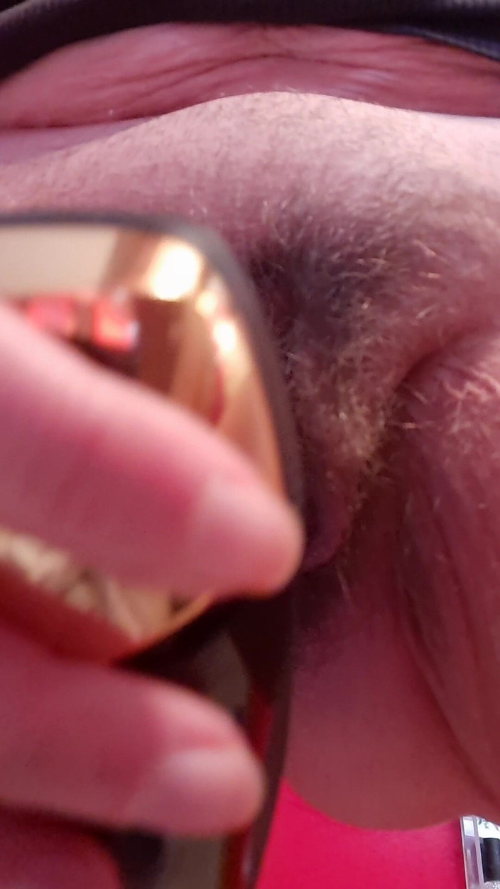 Naughty alchemy: Mencukur lebat