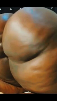 Farting BBW Anal Dildo and Standing Twerk